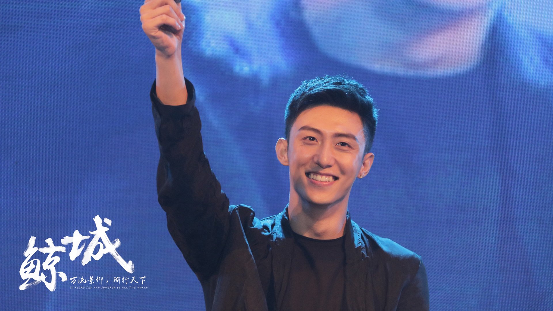 都灵加强边路防守成功锁死传中路线，都灵门将