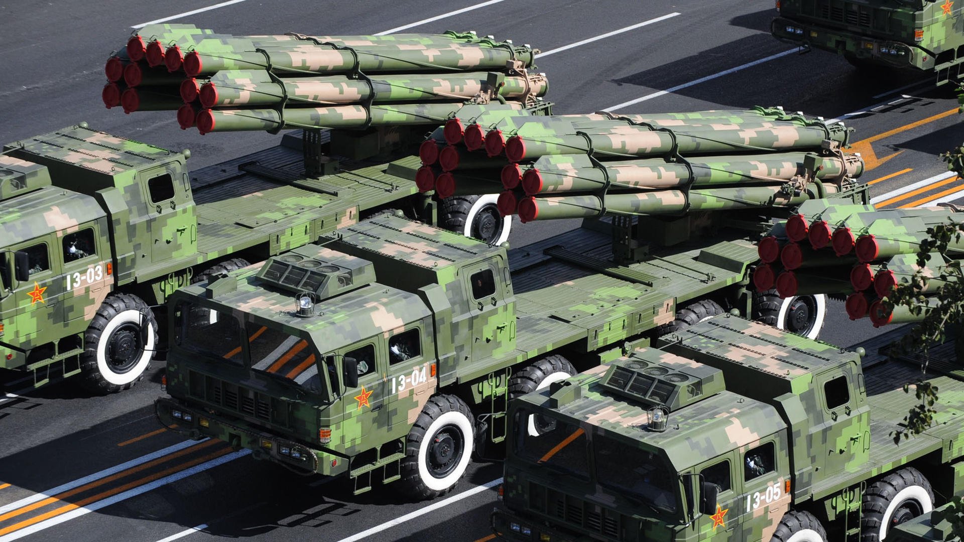 王哲林内线统治力助上海队强势逆袭，王哲林来上海